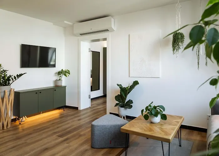 Urban Jungle 4*